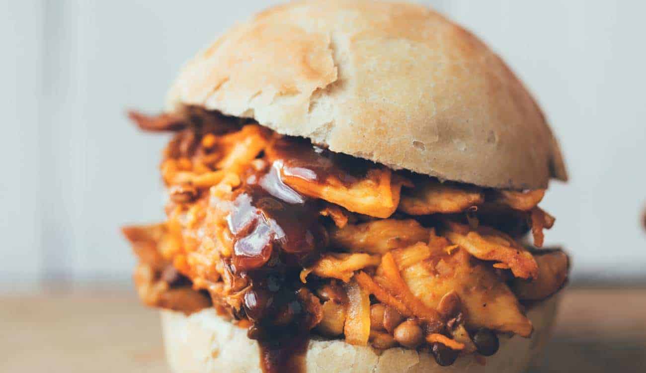 veganes Soja Pulled Pork Sandwich (30 Minuten) Rezept