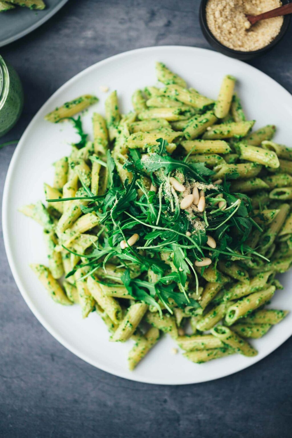 Pasta mit Rucola Pesto (30 Minuten) Rezept — VEGANE VIBES