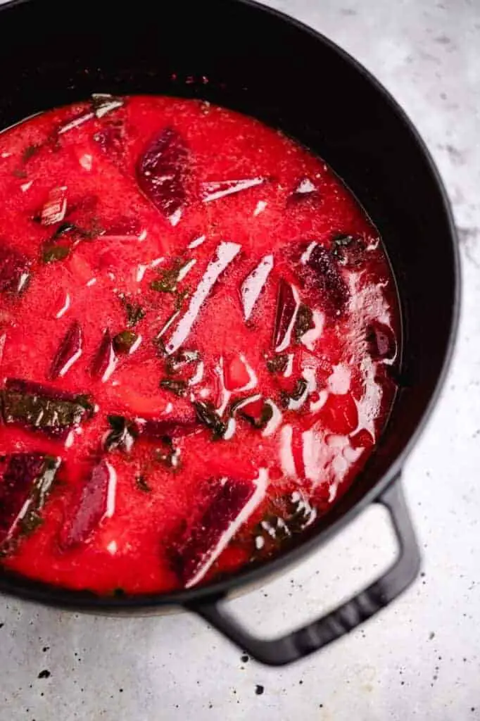 Polnische Rote-Beete Suppe (Botwinka) — VEGANE VIBES